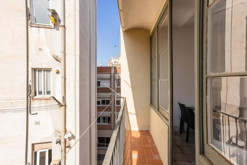 Canela Homes Barcelona Fontana — Fotos 1